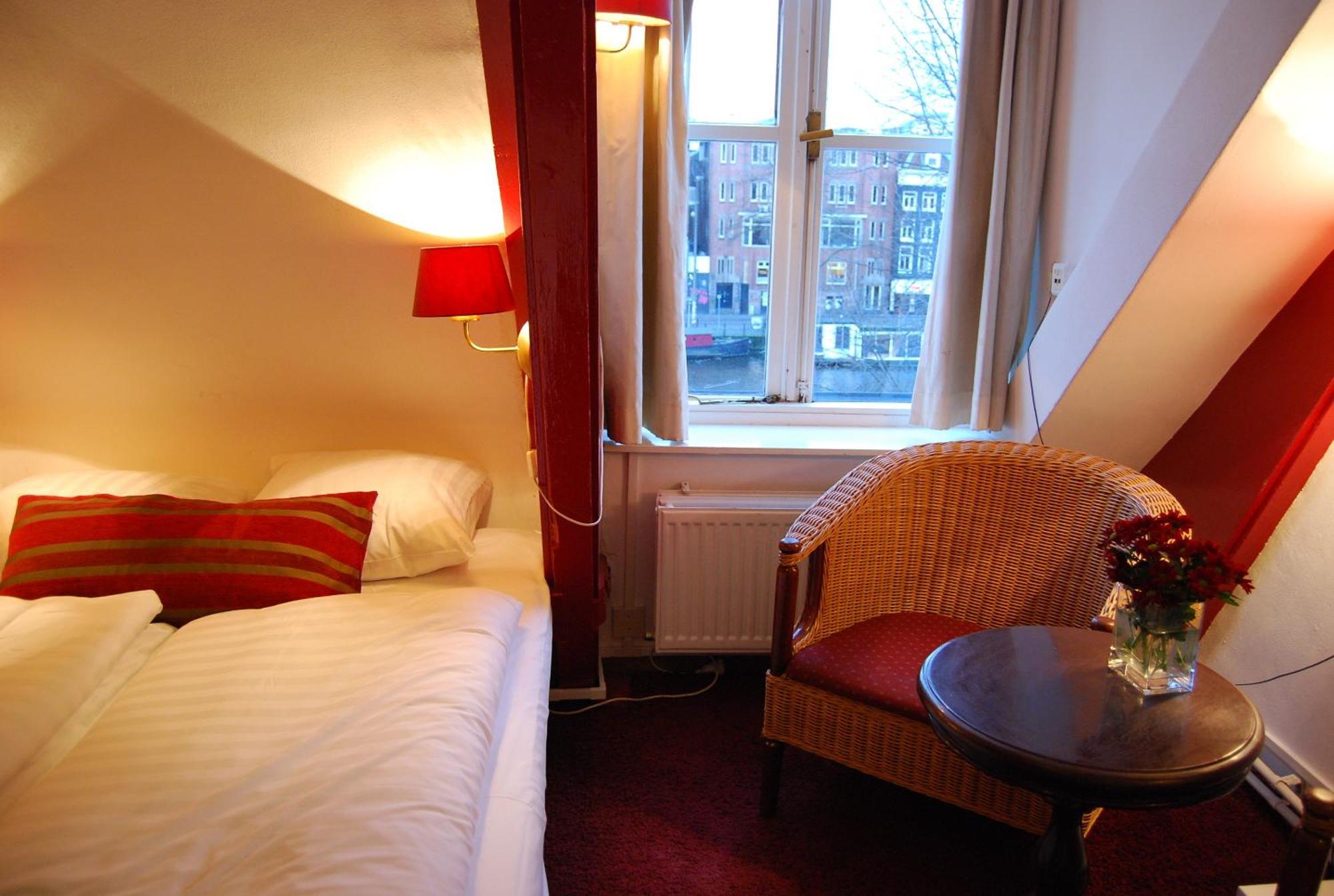 Amsterdam House Hotel Exterior photo